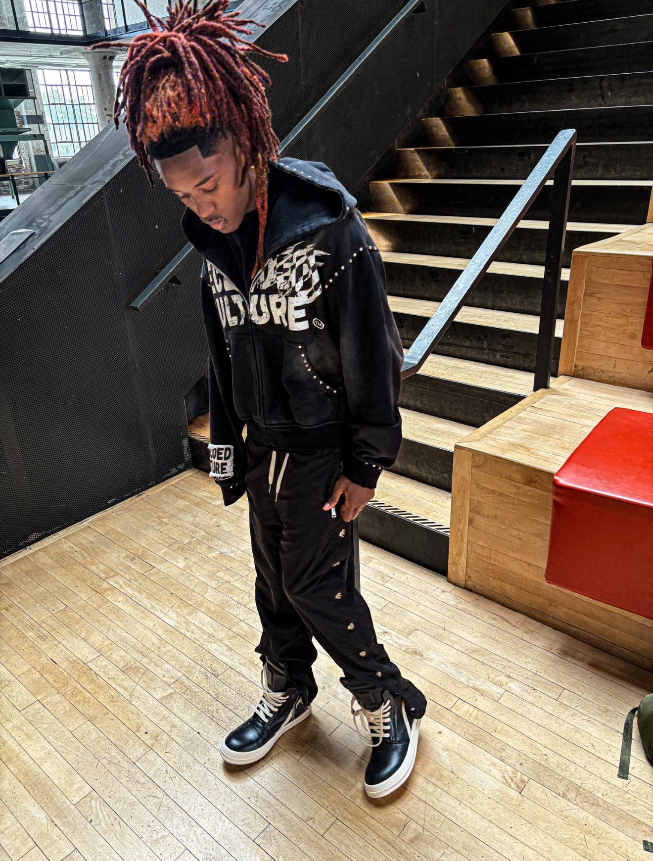 SV Standout “Black”