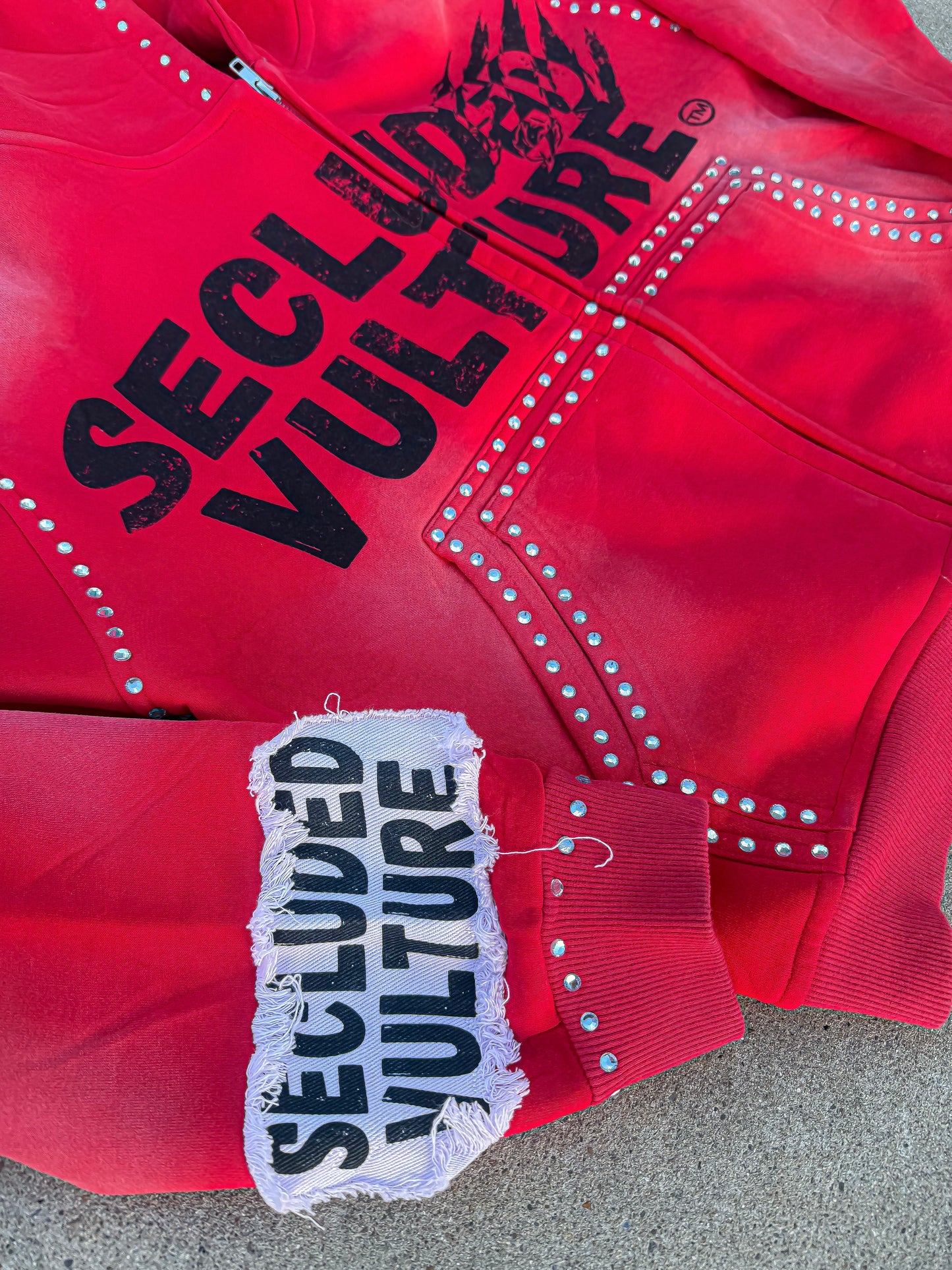 Secludedvulture “ Crimson” red🌹